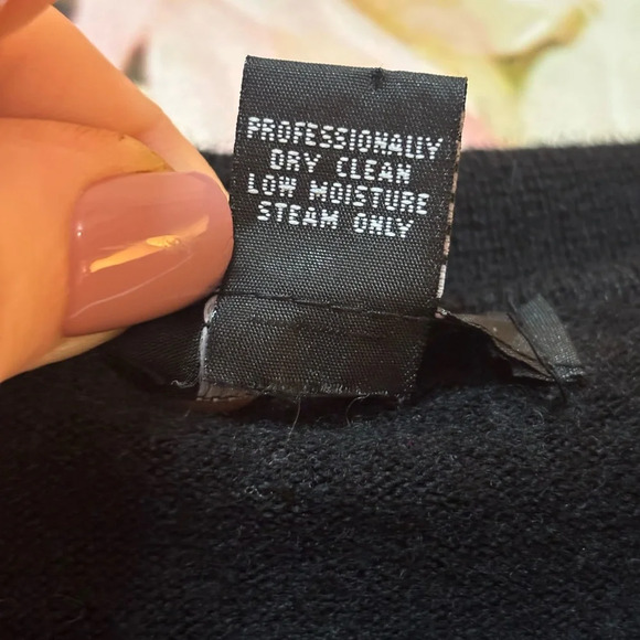 100% Merino Wool  Alfani Men's Dark Sweater with Buttoned Collar - Picture 3 of 8